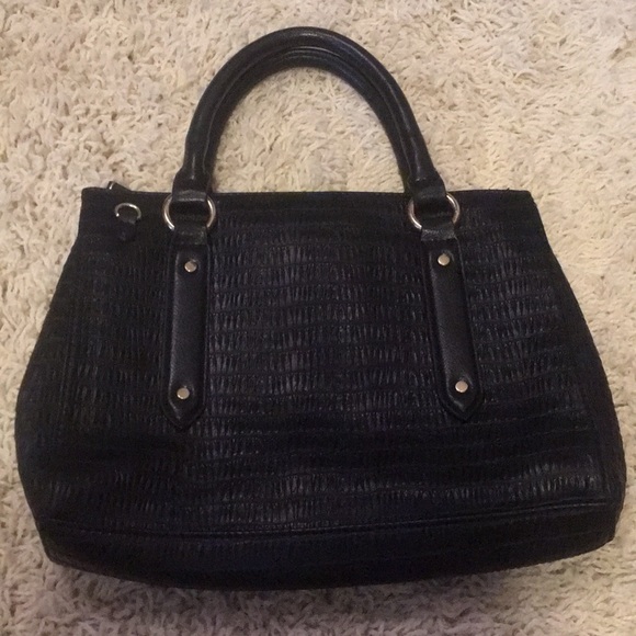 Liz Claiborne black textured handbag - Picture 4 of 8